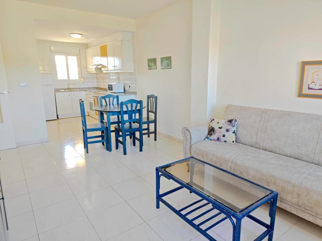 2 bedroom apartment with pool by the sea, Las Brisas area - Foto 3