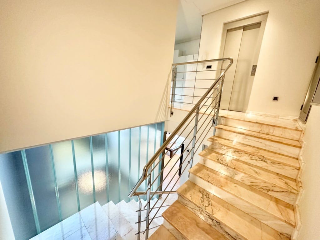 Raum, Licht und Design in einem einzigartigen Haus in Pego - Foto 30