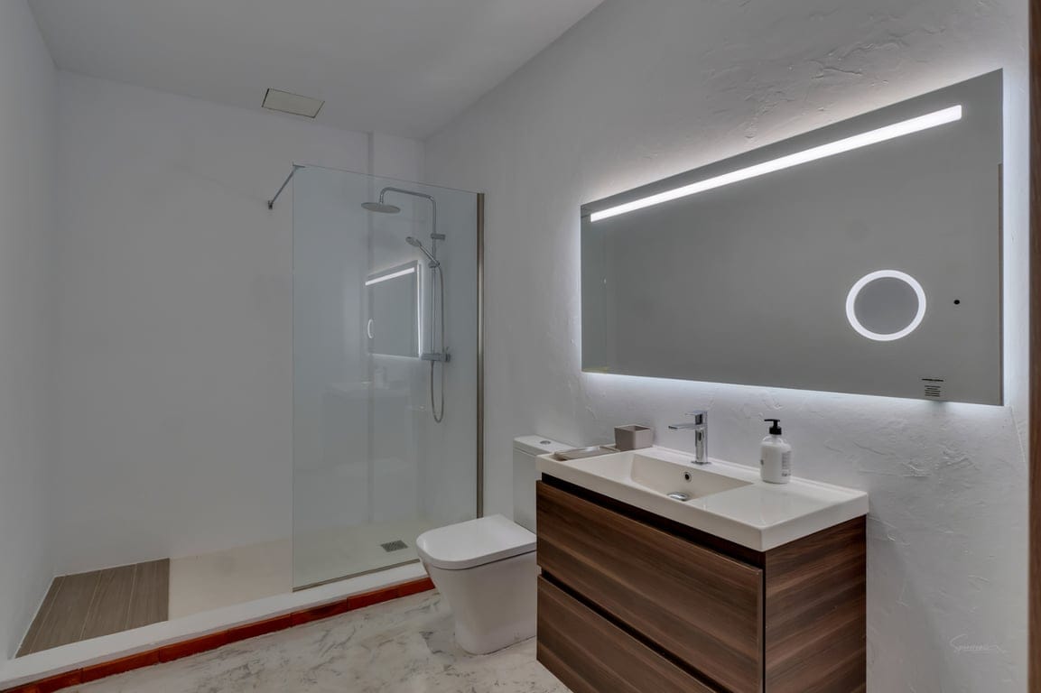 Impresionante Villa a la venta en Jávea, con piscina interior y exterior - Foto 40