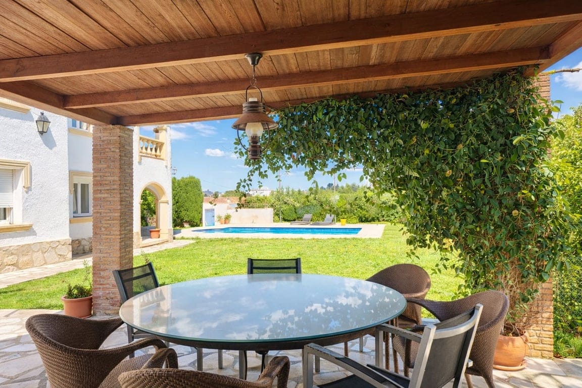 Villa de 3 dormitorios, apartamento de invitados y vistas al mar en el Montgó, Dénia - Foto 3