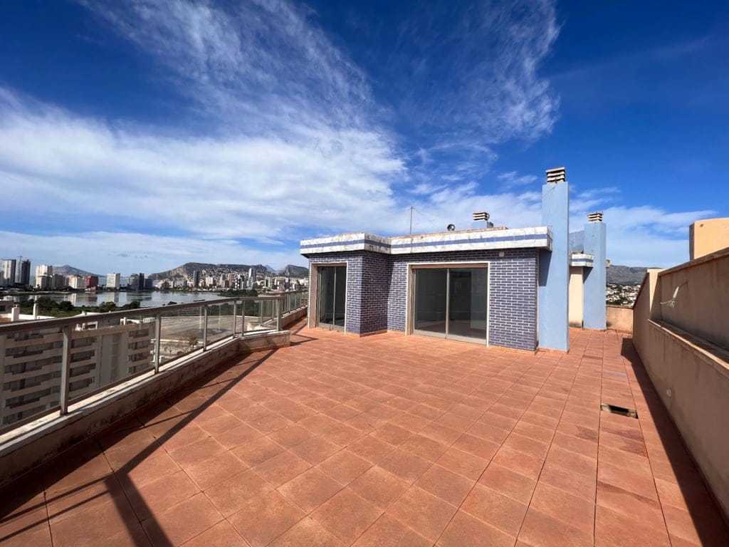 Duplex penthouse with sea views for sale in Calpe - Foto 3