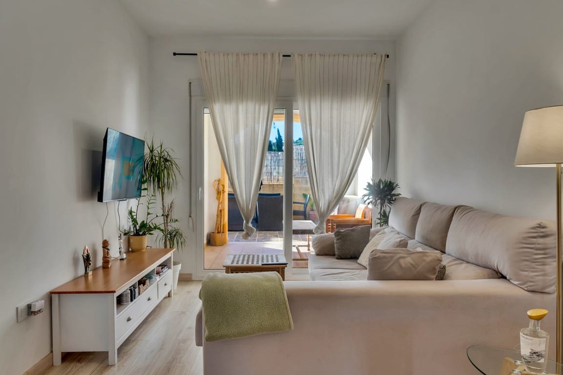 Townhouse with a large south-facing terrace and pool. - Foto 8