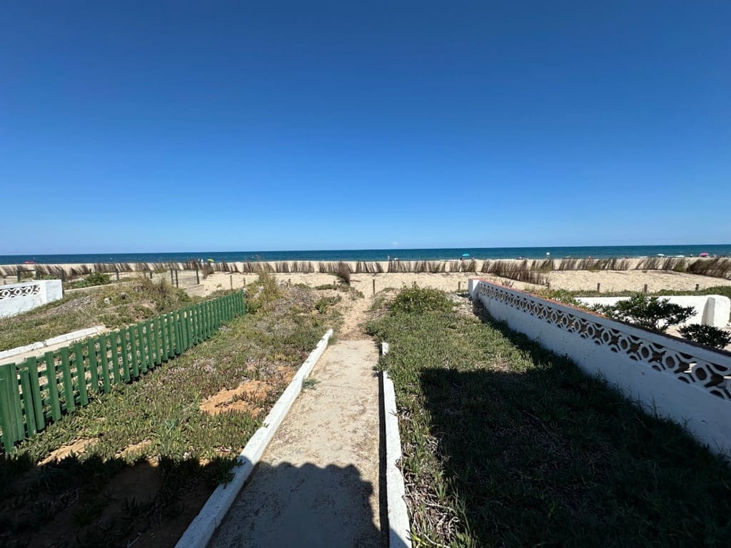 Chalet avec 2 logements en première ligne de plage à Denia - Foto 5