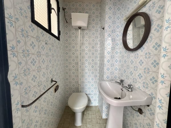 Magnífica casa con garaje para varios vehículos - Foto 20