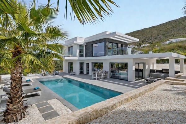 ¡Espectacular villa (2023) con privacidad y materiales de alta calidad! - Foto 7