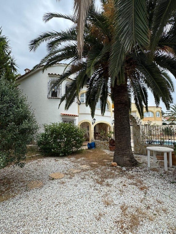 Chalet en venta en Denia, Zona Montgó: 4 habitaciones, piscina privada - Foto 3
