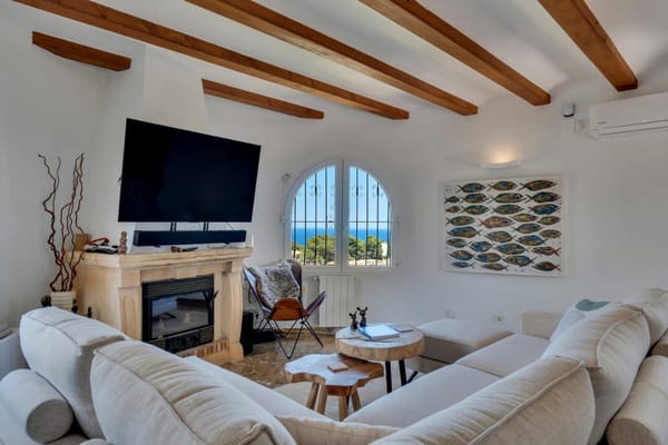 Excepcional propiedad en una exclusiva zona con vistas panoramicas al mar - Foto 11
