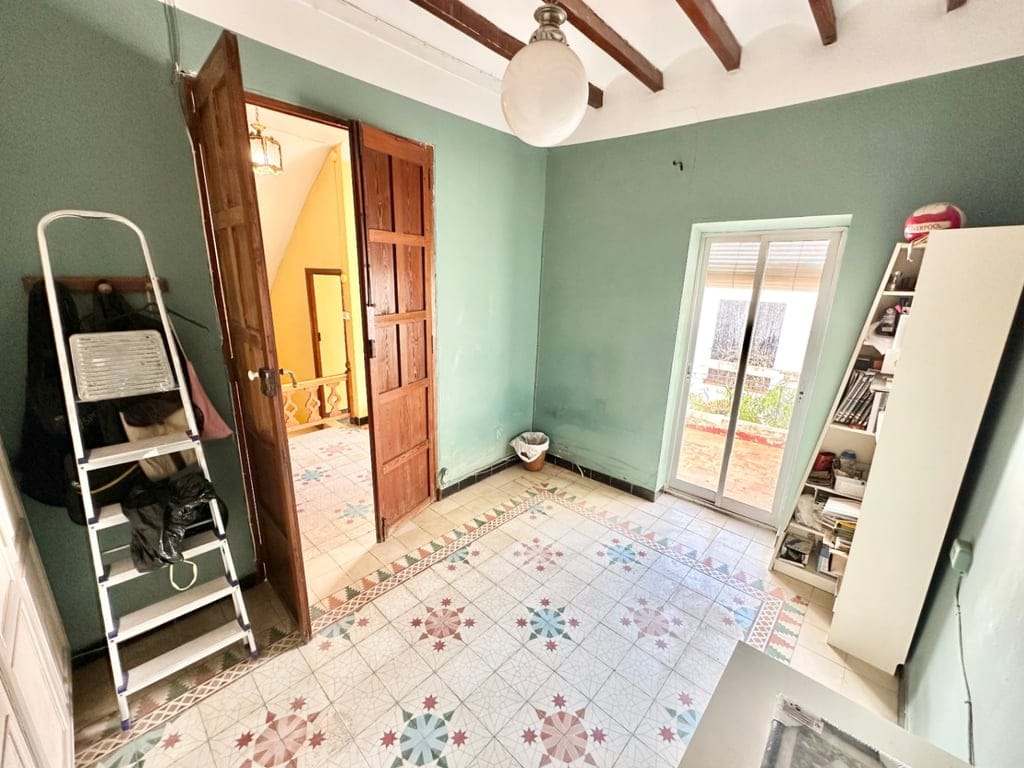 Charmantes Dorfhaus mit großem Innenhof im Zentrum von Pego. - Foto 34