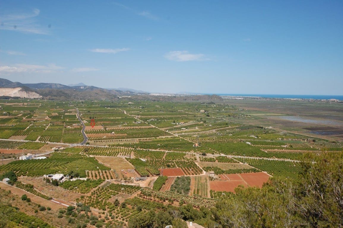 22.000 Quadratmeter großes rustikales Grundstück in Pego