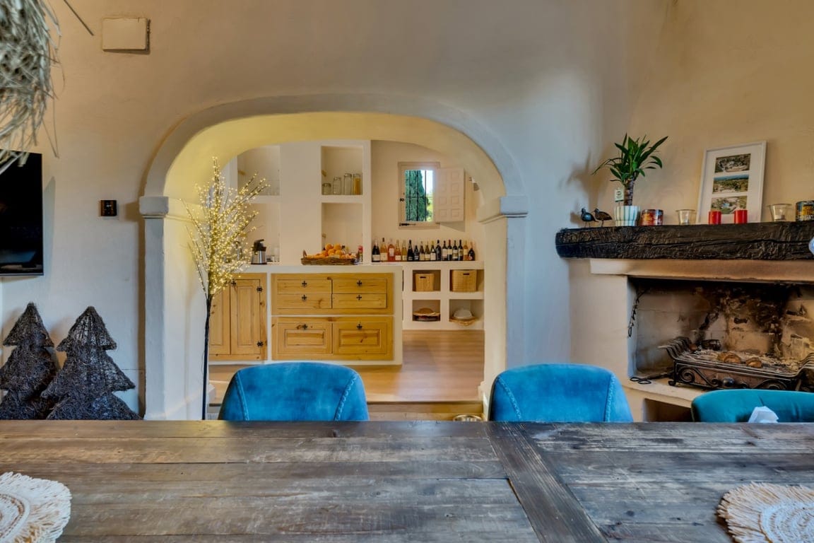 Exclusives, komplett renoviertes Anwesen mit großem Grundstück von 11.367 m2. - Foto 15