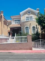 Villa en venta en Orihuela Costa