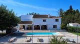 Rustikale Finca zu verkaufen mit Pool, 6 Schlafzimmern und 10.000 m² Grundstück zwischen La Xara und La Sella (Dénia)