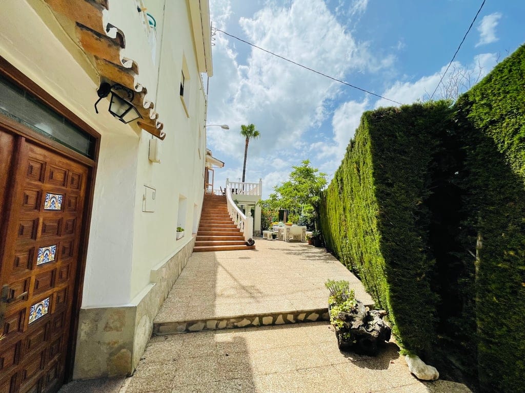 Pedreguer. Spacious country house with pool for sale - Foto 24