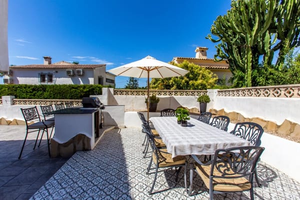 Villa parcialmente renovada en venta en Benissa Costa - Foto 8