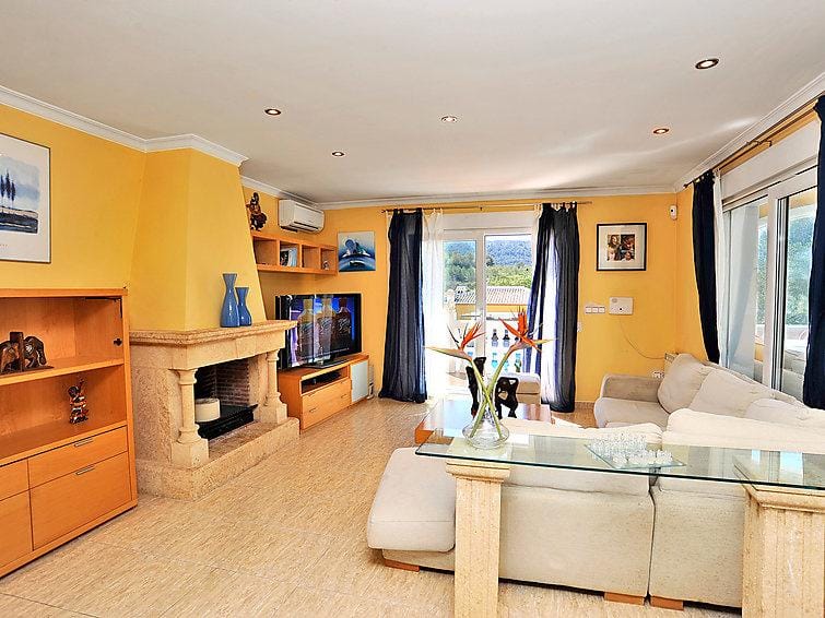 Amplia Villa Mediterránea con Potencial de Renovación Excepcional – Javea Golf - Foto 5