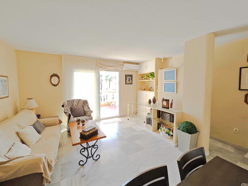 Two-bedroom apartment with sea views for sale in Dénia - Foto 25