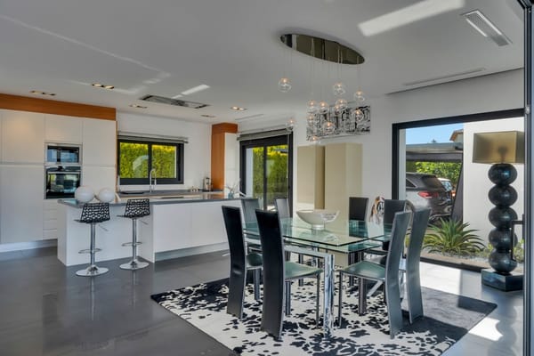 Exclusiva villa moderna con impresionantes vistas abiertas en una demandada zona de Jávea - Foto 19