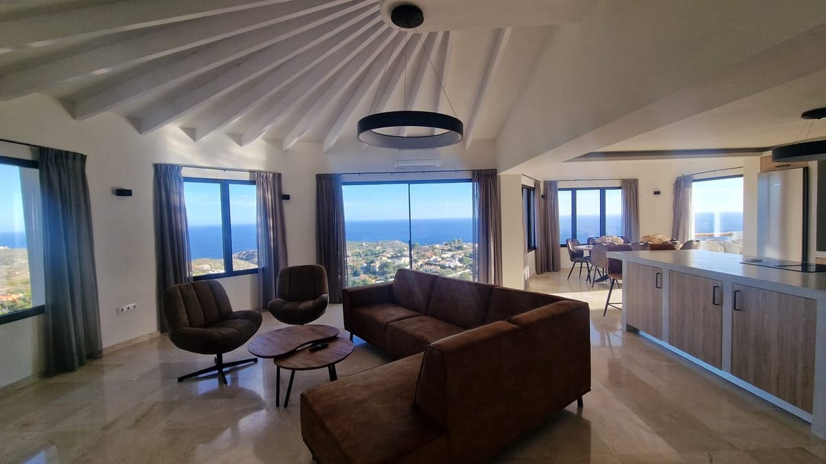 ULTIMATE LUXURY VILLA: 6-BEDROOM, CUMBRE DEL SOL RETREAT | BREATHTAKING PANORAMIC SEA VIEWS | TURNKEY & SUSTAINABLE - Foto 16