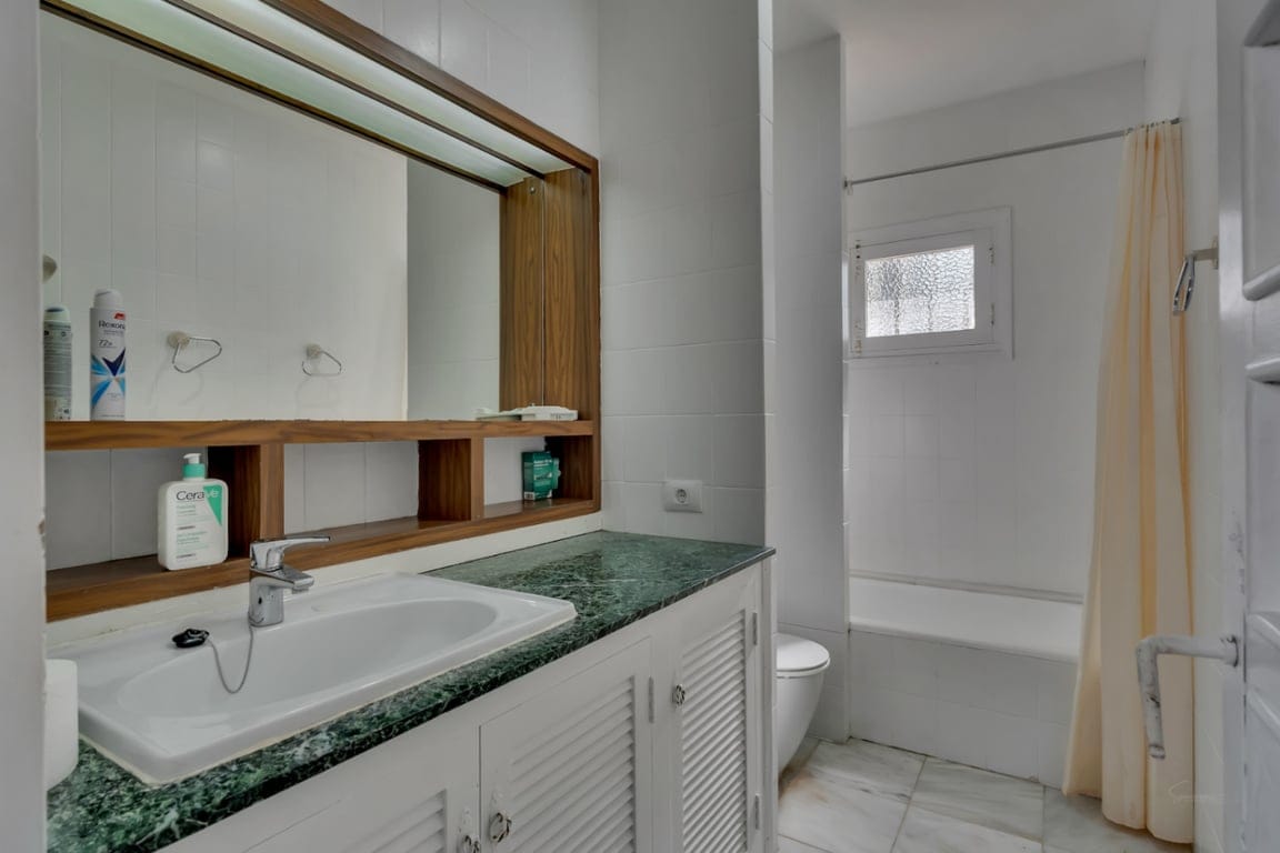 Stunning villa with amazing sea views in the El Tosalet urbanization. - Foto 15