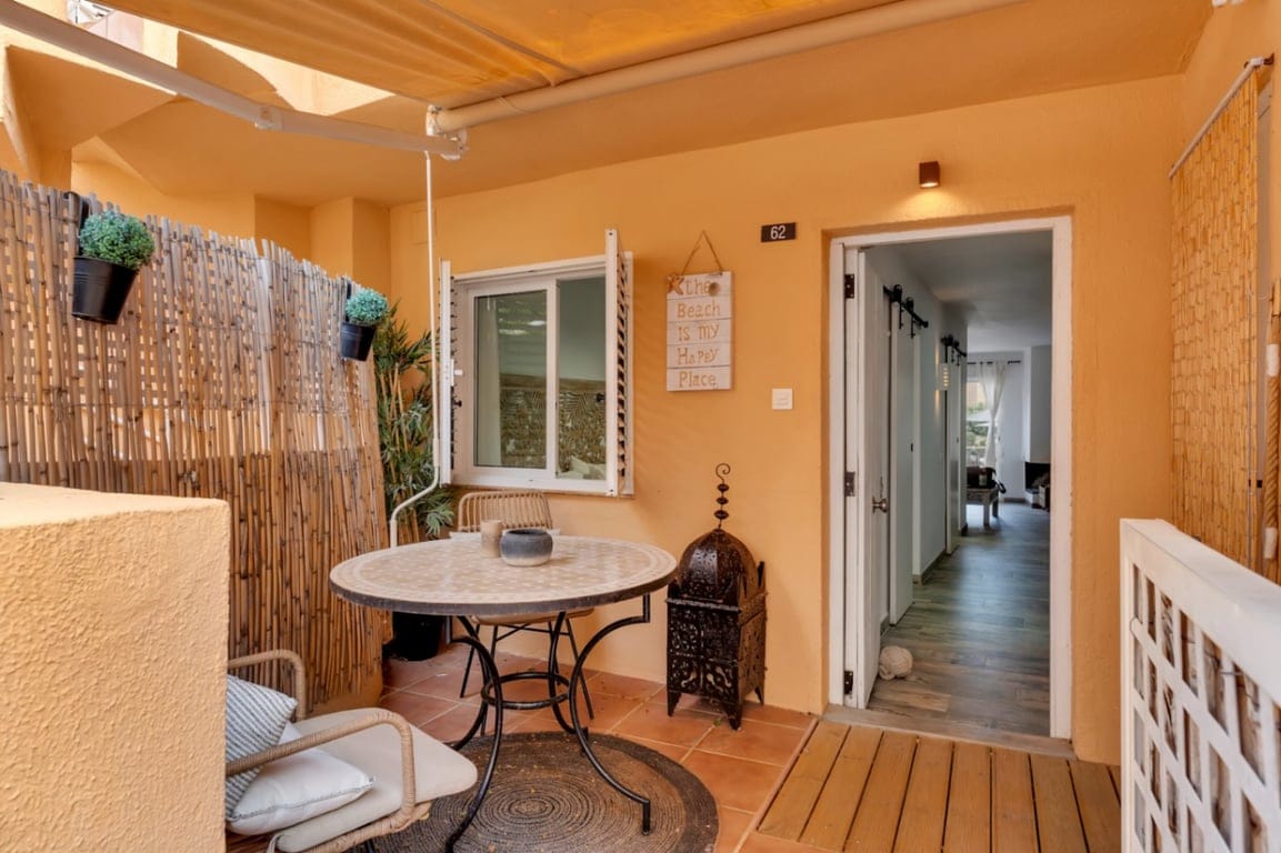 Apartamento reformado con piscina cerca del mar - Foto 16