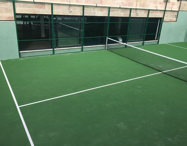 APARTAMENTO DE LUJO CERCA DEL PUERTO DE JÁVEA: COMPLEJO PRESTIGIOSO, PISCINAS CUBIERTAS Y AL AIRE LIBRE, GIMNASIO Y PISTA DE PÁDEL - Foto 6