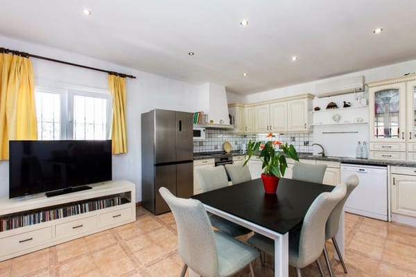 Villa parcialmente renovada en venta en Benissa Costa - Foto 12