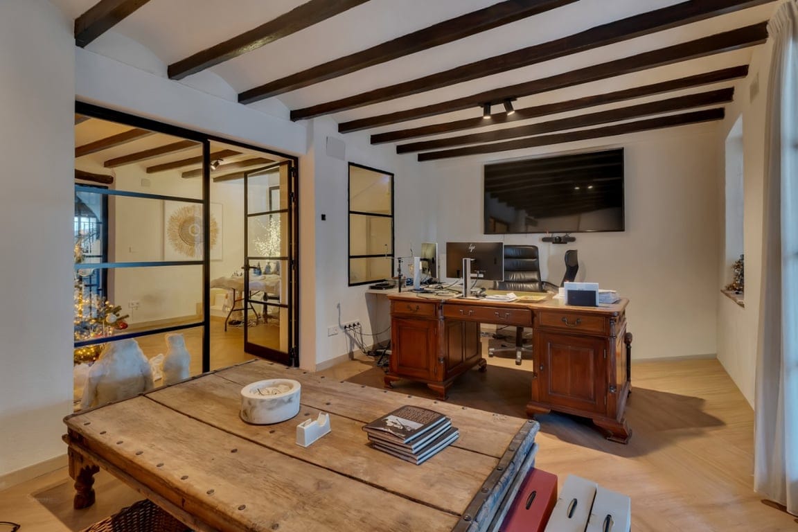 Exclusives, komplett renoviertes Anwesen mit großem Grundstück von 11.367 m2. - Foto 16