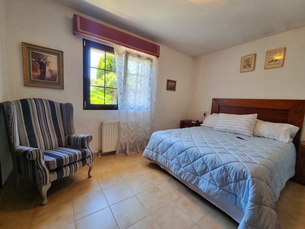 Charmante Villa mit Pool, Garage und zusätzlichem Baugrundstück in La Sella - Foto 4