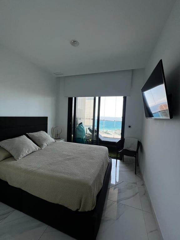 LUJO EN BENIDORM: Apartamento 9ª Planta, 2 Dorm, 2 Baños con Vistas Panorámicas al Mar - Foto 10