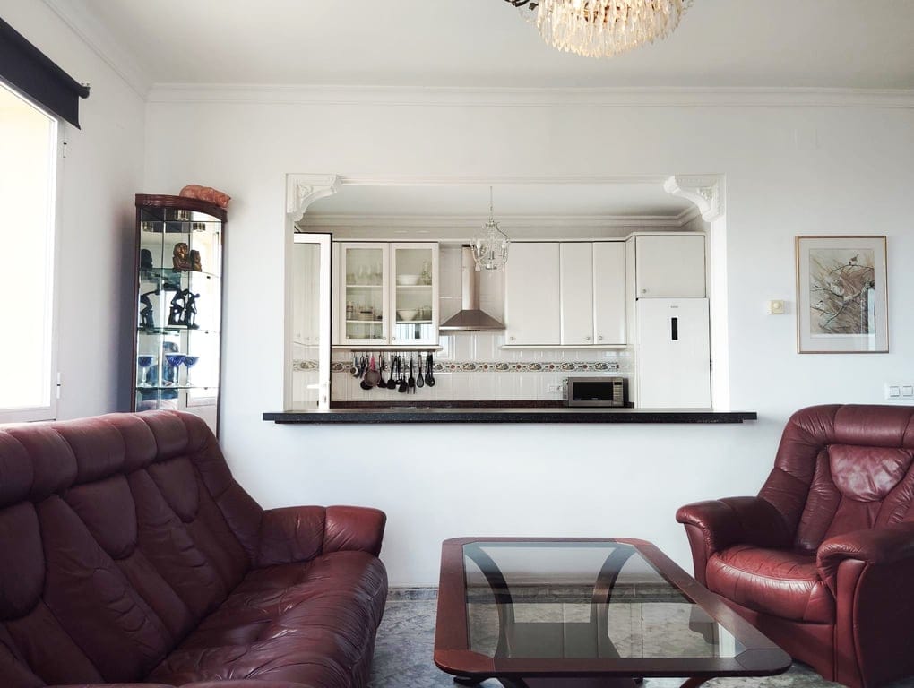 Villa for sale with 4 bedrooms and a pool in Calpe, with sea views. - Foto 5