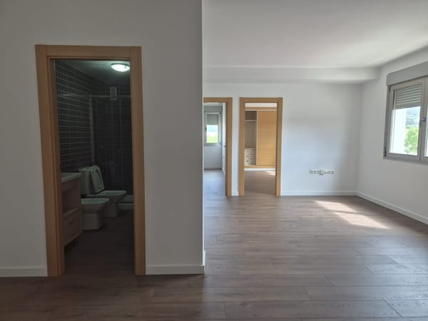 Piso de 2 habitaciones con garaje - Foto 2