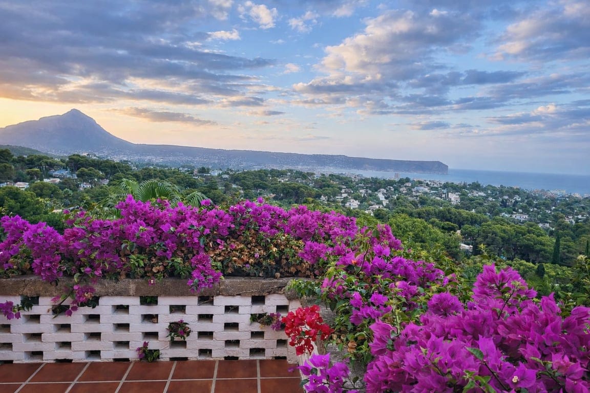 Stunning villa with amazing sea views in the El Tosalet urbanization. - Foto 53