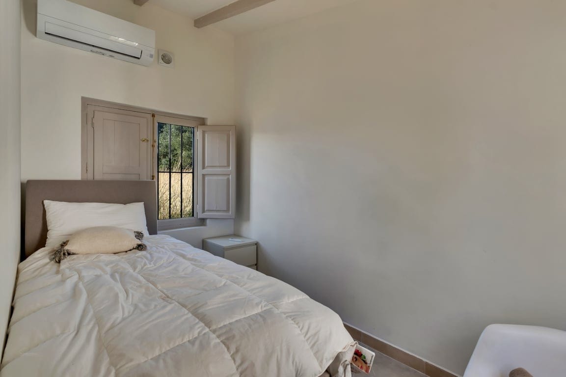 Exclusives, komplett renoviertes Anwesen mit großem Grundstück von 11.367 m2. - Foto 37