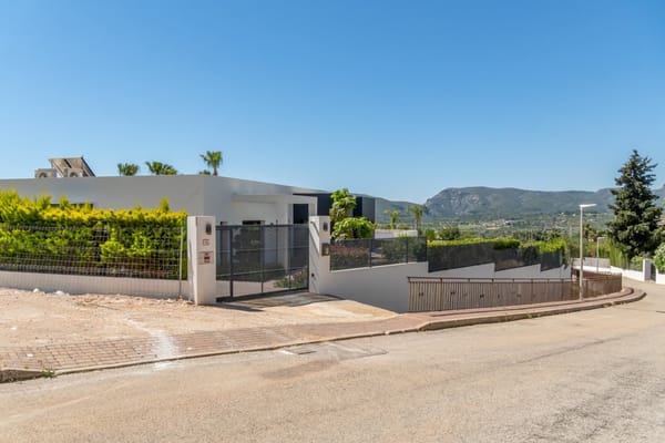 Exclusiva villa moderna con impresionantes vistas abiertas en una demandada zona de Jávea - Foto 65