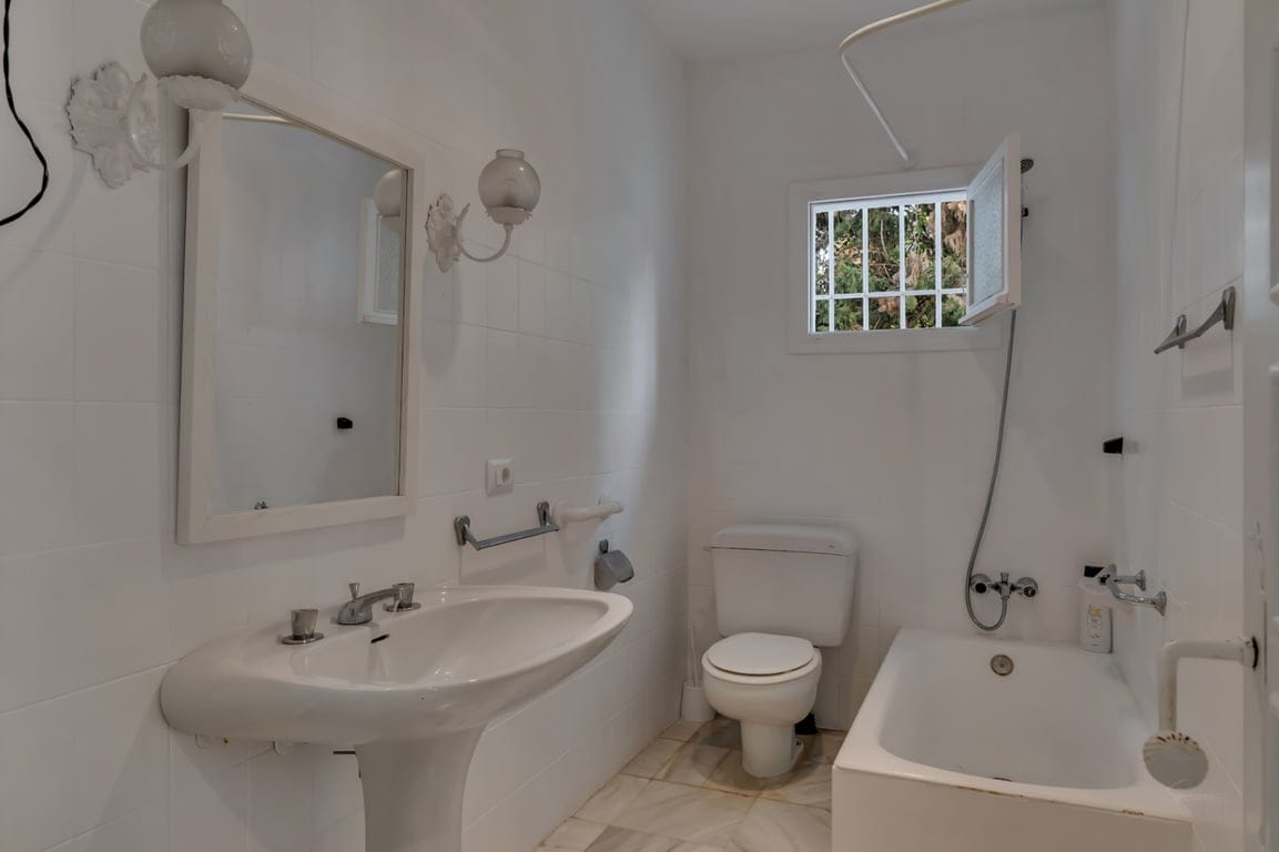 Stunning villa with amazing sea views in the El Tosalet urbanization. - Foto 17