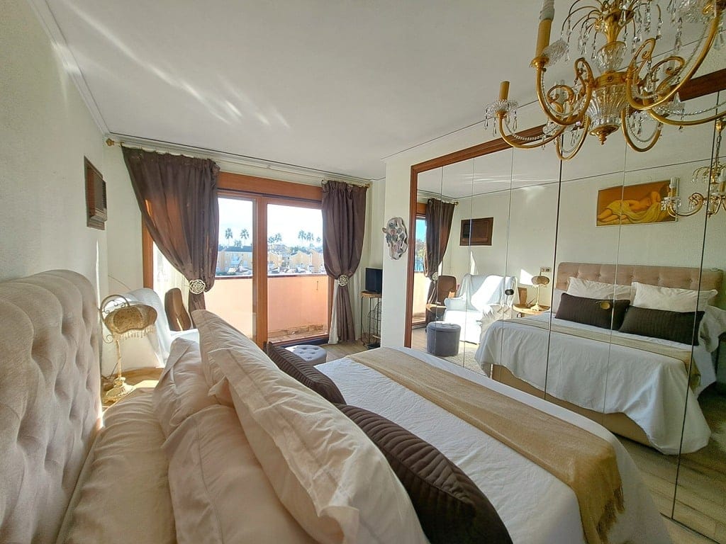 Penthouse with a large terrace and pool for sale in Dénia beach. - Foto 26