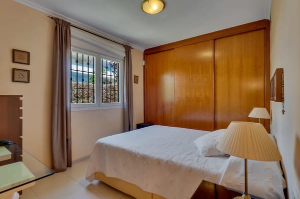 Fünfzimmerwohnung mit großem Garten in einer privilegierten Lage in Jávea. - Foto 21