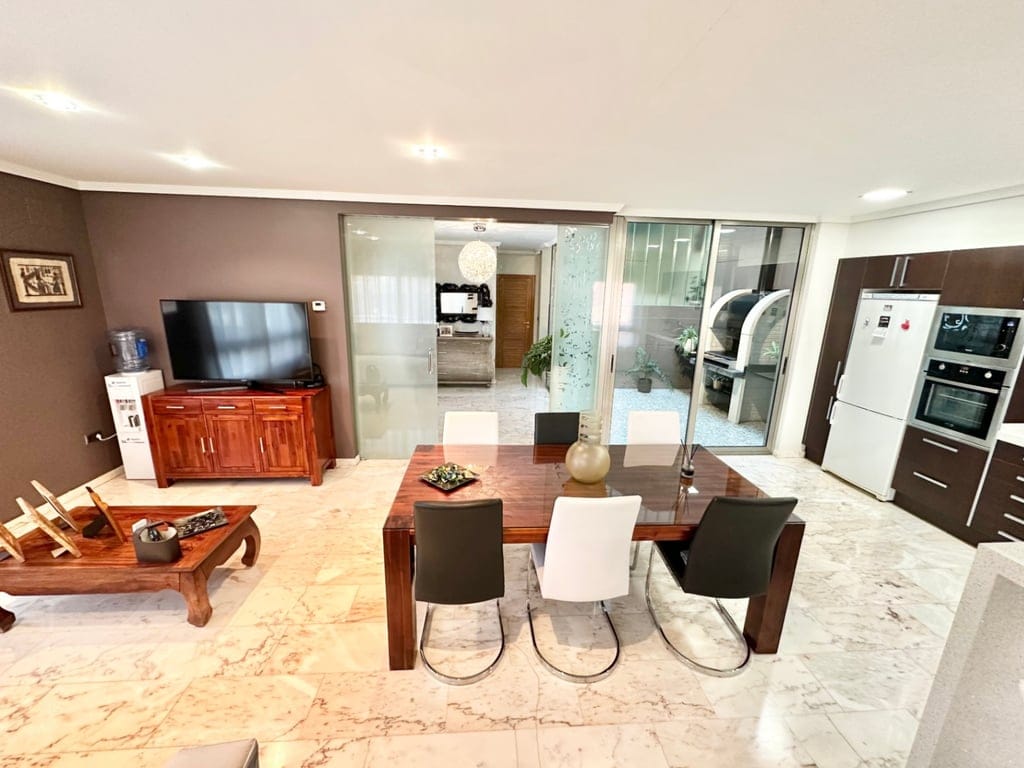 Raum, Licht und Design in einem einzigartigen Haus in Pego - Foto 8