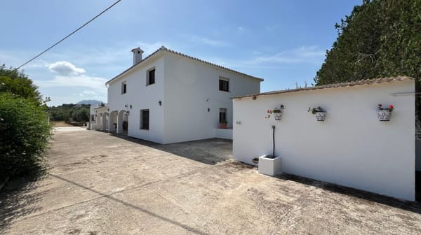 Rustikale Finca zu verkaufen mit Pool, 6 Schlafzimmern und 10.000 m² Grundstück zwischen La Xara und La Sella (Dénia) - Foto 11