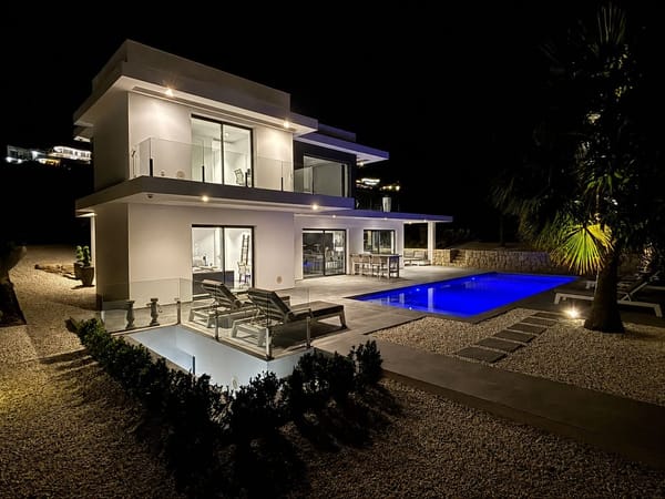 ¡Espectacular villa (2023) con privacidad y materiales de alta calidad! - Foto 58