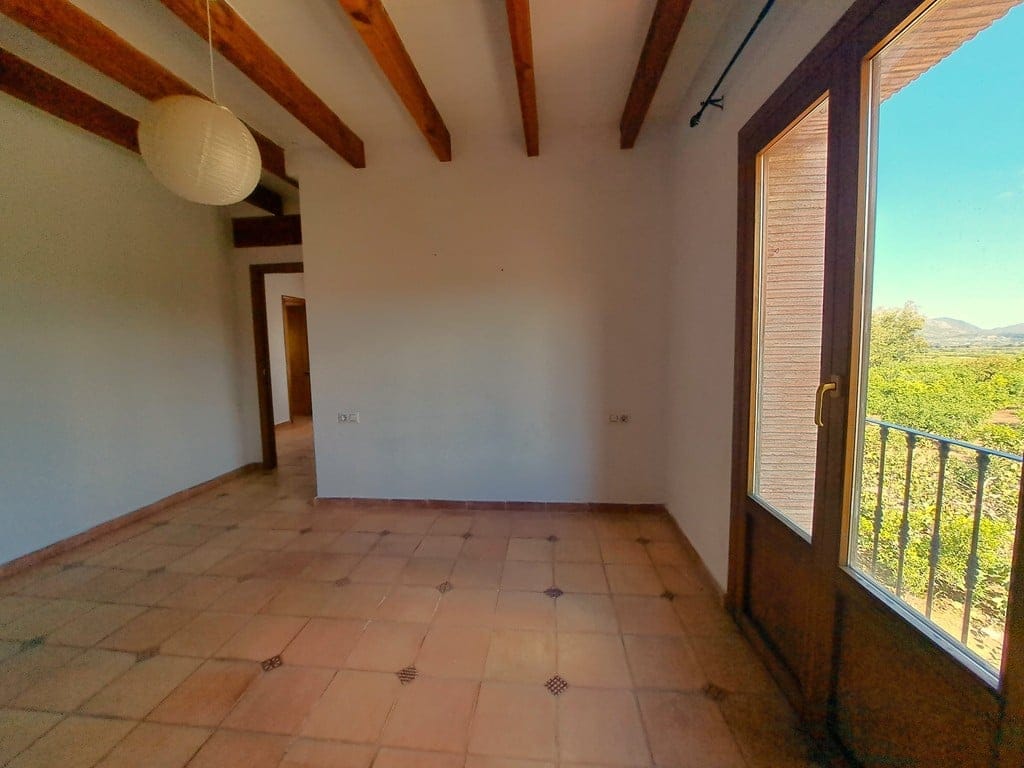 Family villa with pool for sale in Orba - Foto 36