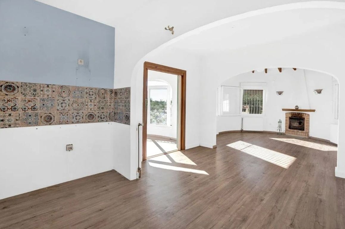 EXCLUSIVE CALPE VILLA: PRIVATE POOL, SPECTACULAR PEÑÓN DE IFACH VIEWS - Prime Investment Opportunity! - Foto 4