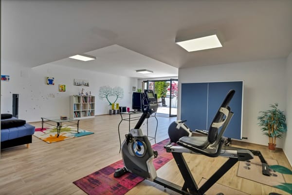 Exclusiva villa moderna con impresionantes vistas abiertas en una demandada zona de Jávea - Foto 63