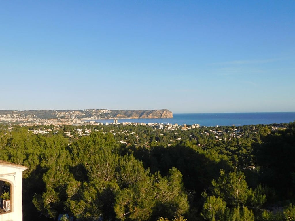 Villa in Strandnähe mit Meerblick in Javea
