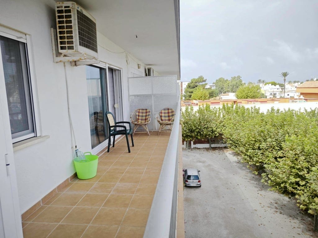 2-bedroom apartment with sea views for sale in the Las Brisas area. - Foto 15