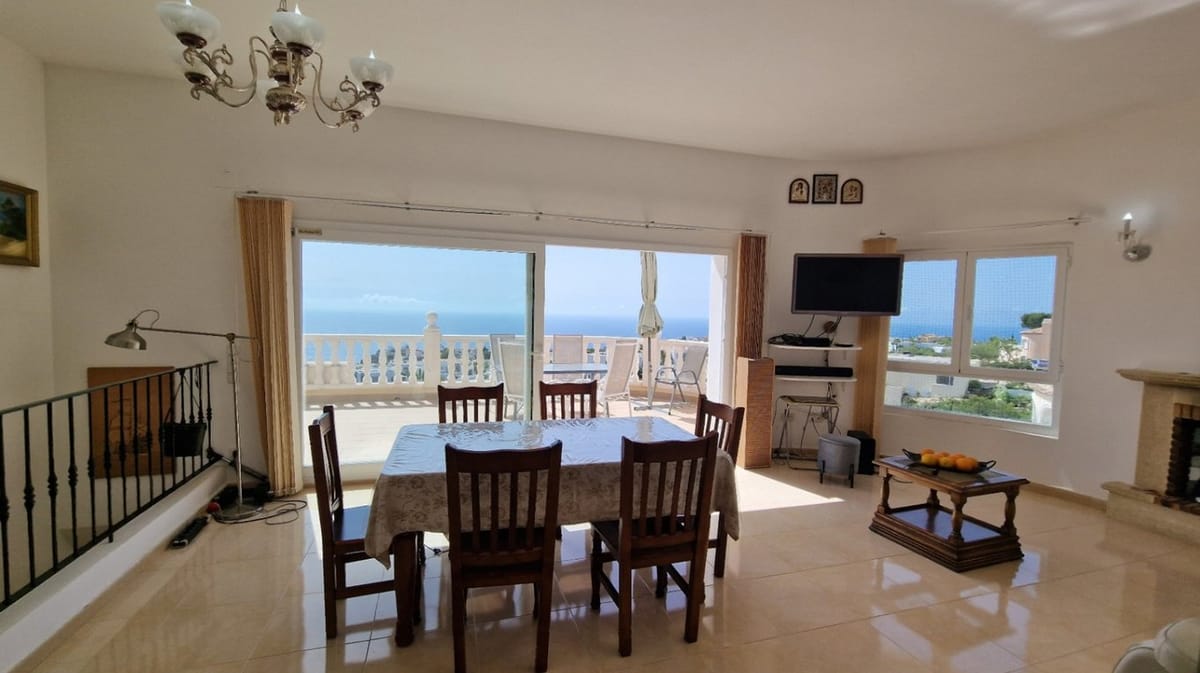 De Piek van Mediterraanse Luxe: Zonne-energie Villa met Ongeëvenaarde Zeezicht in Cumbre del Sol - Foto 12