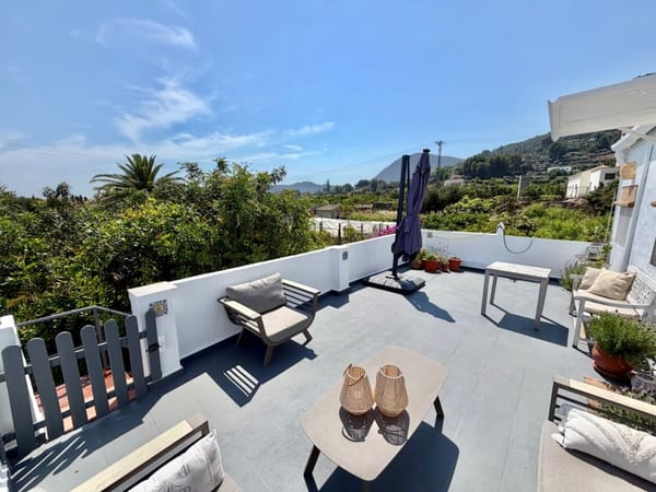 Exclusiva casa de campo en Pego: vistas 360° al mar y la montaña a un paso del pueblo - Foto 1