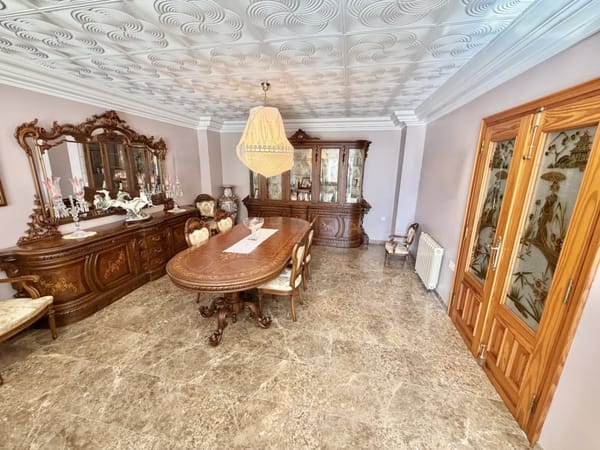 Herrenhaus im Zentrum von Pego: Raum, Privatsphäre und eine exklusive Oase - Foto 26