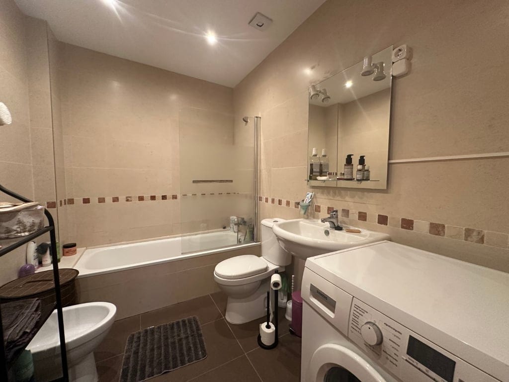 Semi-New Apartment for Sale in Beniarbeig – Bright and with Open Views - Foto 5