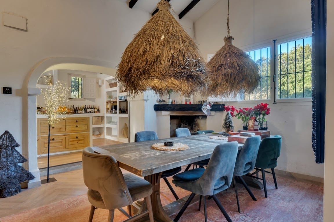 Exclusives, komplett renoviertes Anwesen mit großem Grundstück von 11.367 m2. - Foto 12